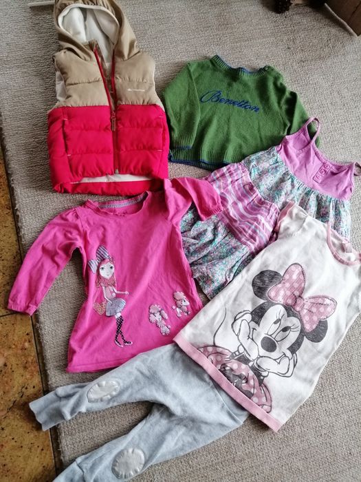 Paczka na 2 - 3 lata Minnie,  bezrękawnik Quechua,  spodnie Zara,  H&M
