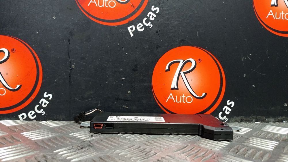 Amplificador Mercedes-Benz C-Class (W203)