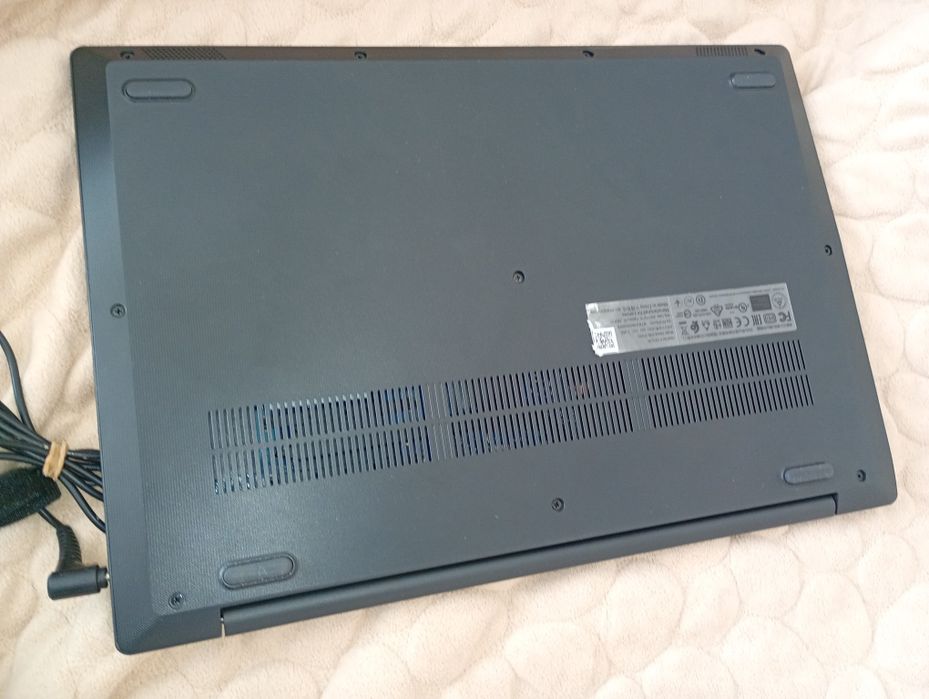 Ноутбук , Lenovo Ideapad 3 , 8гб оперативки