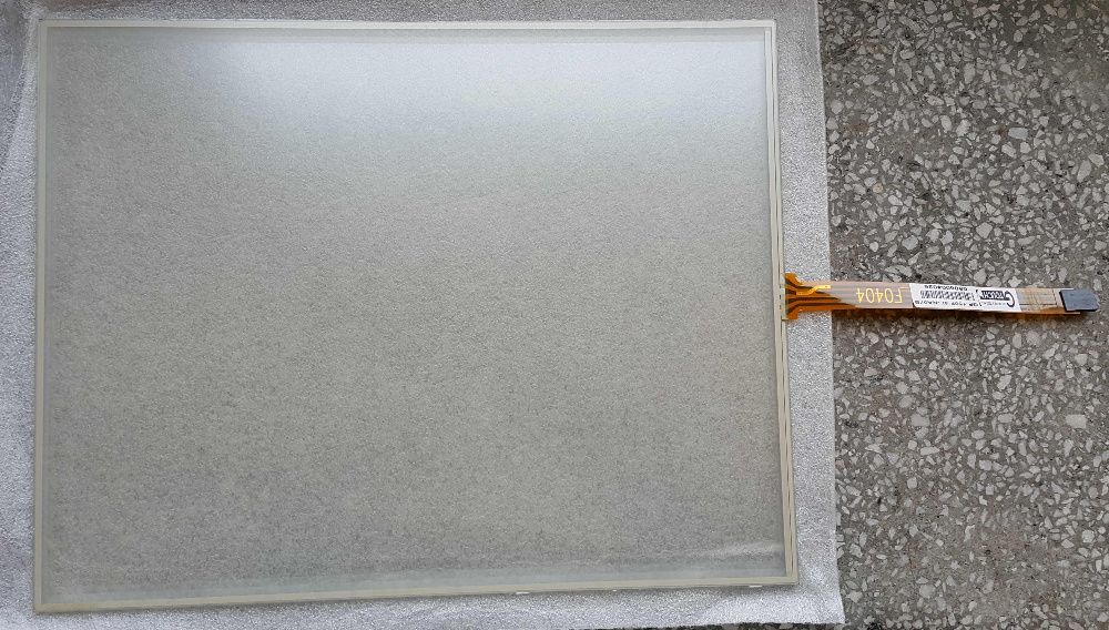 Ekran dotykowy 15" OKAZJA nowy