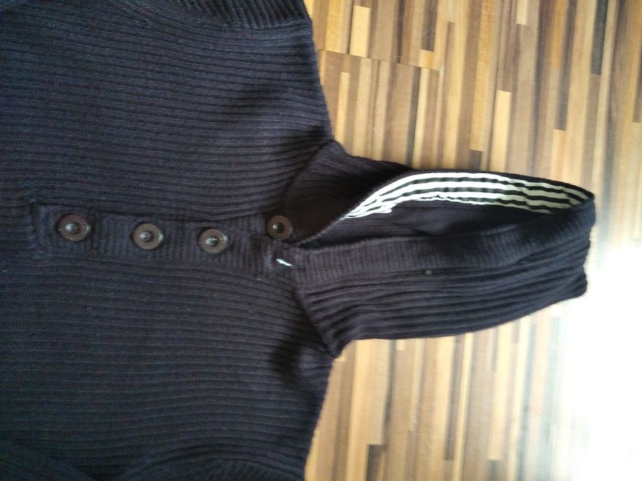 Super sweter granatowy z kapturem