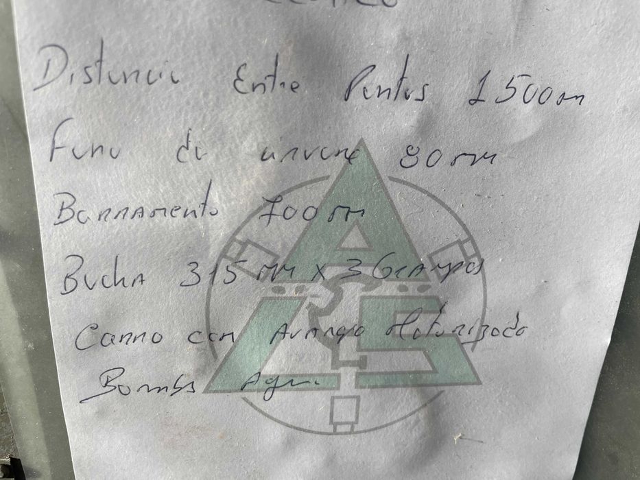 Torno mecânico 1500 mm (usado)