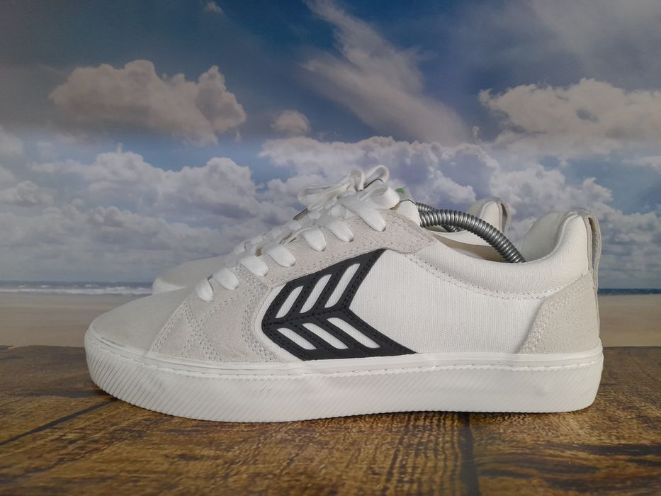Cariuma Off White/Black Catiba Pro кросівки кеди унісекс