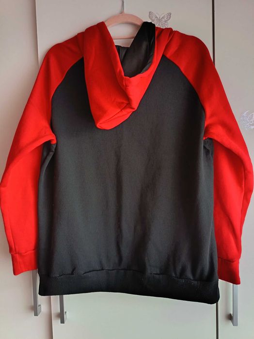 Bluza czarno-czerwona Queen