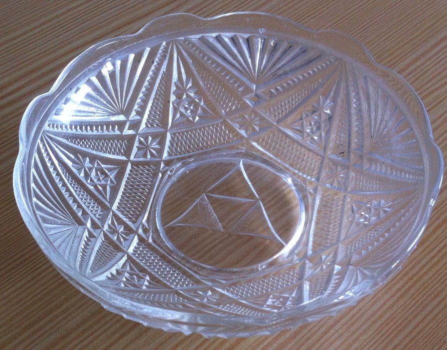 prato de doçaria cerca de 30 cm.