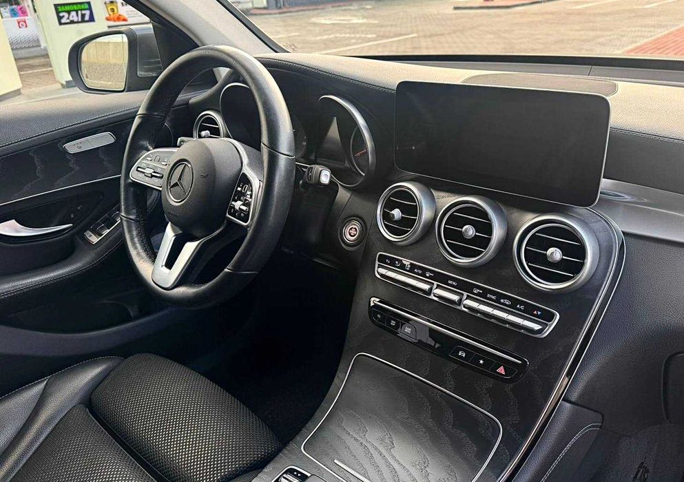 Mercedes-Benz GLC-Class 2019