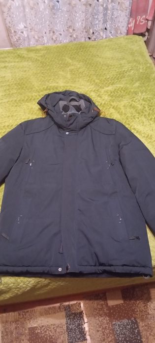 Чоловіча зимня куртка великого розміру