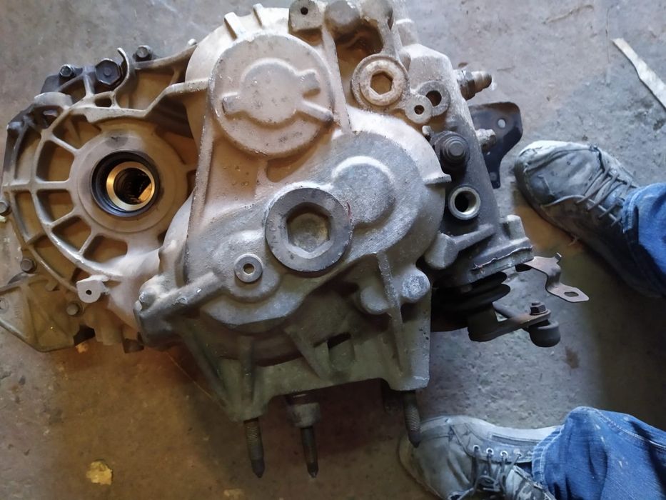 МКПП 6-ступка 4WD Mitsubishi Outlander XL 2.0 DI-D/ Peugeot 4007/