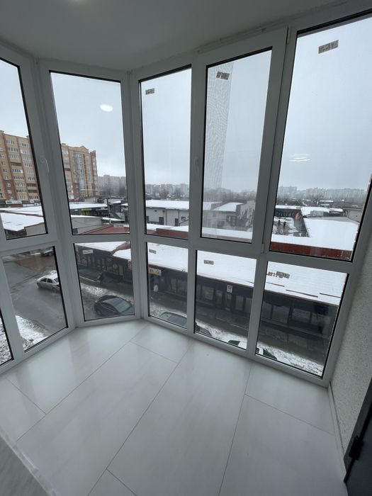 Оренда 2 км квартири на провулку Тарнавського із видом на площу Ринок