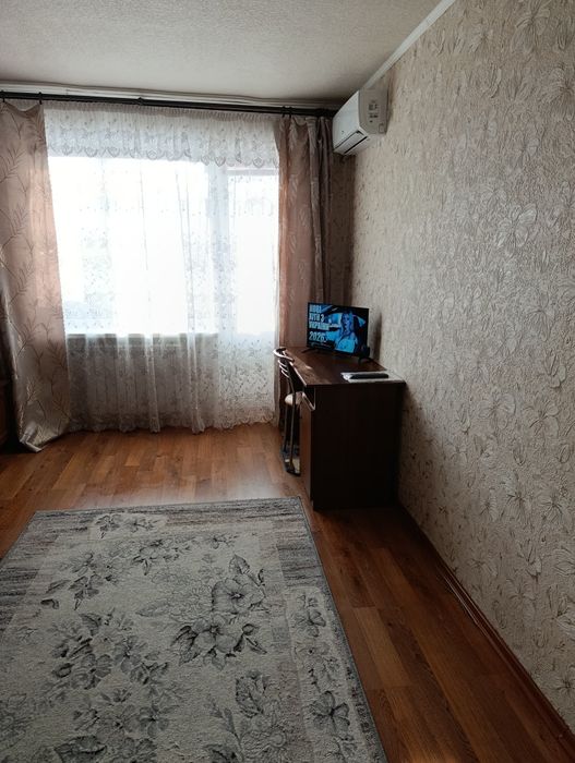 Здам двокімнатну квартиру подобово