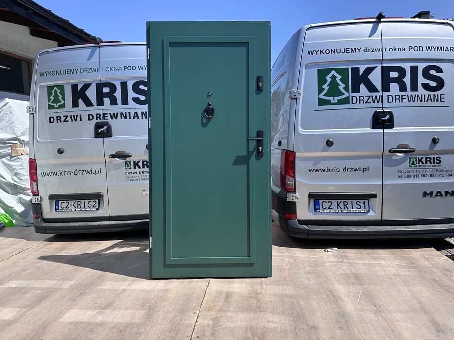 Drzwi zewnętrzne wewnątrzklatkowe drewniane montaż cała Polska