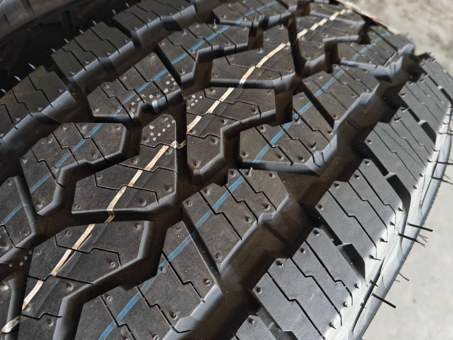 Нові R16 255 70 шини всесезонні 24р Lassa Competus A/T для бездоріжжя