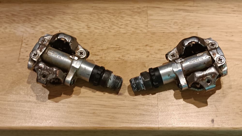 Shimano PD 520 SPD , osie płynne