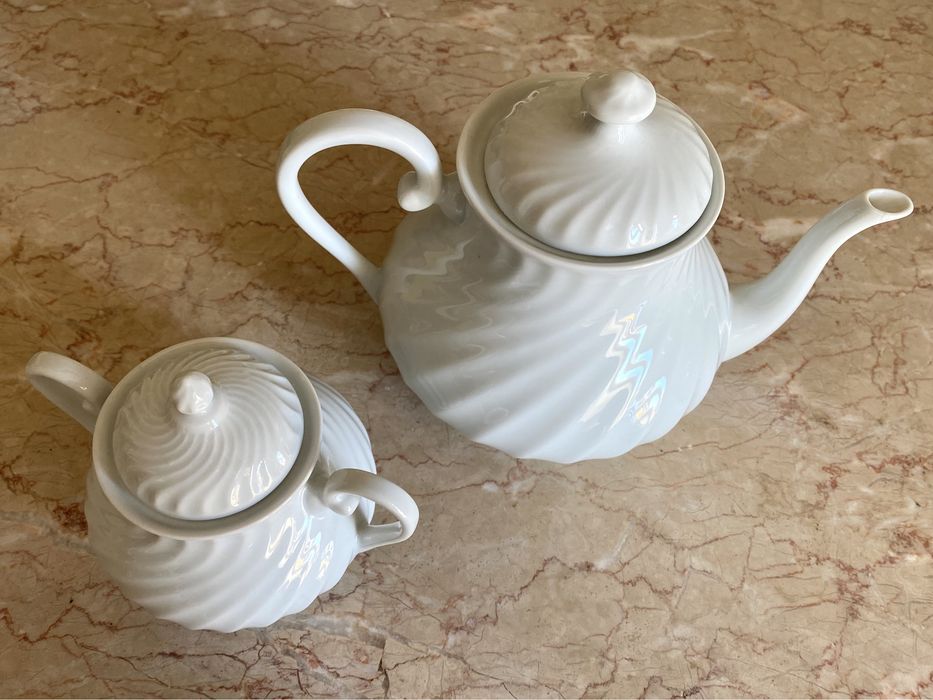 Bule e açucareiro Vista Alegre Sagres