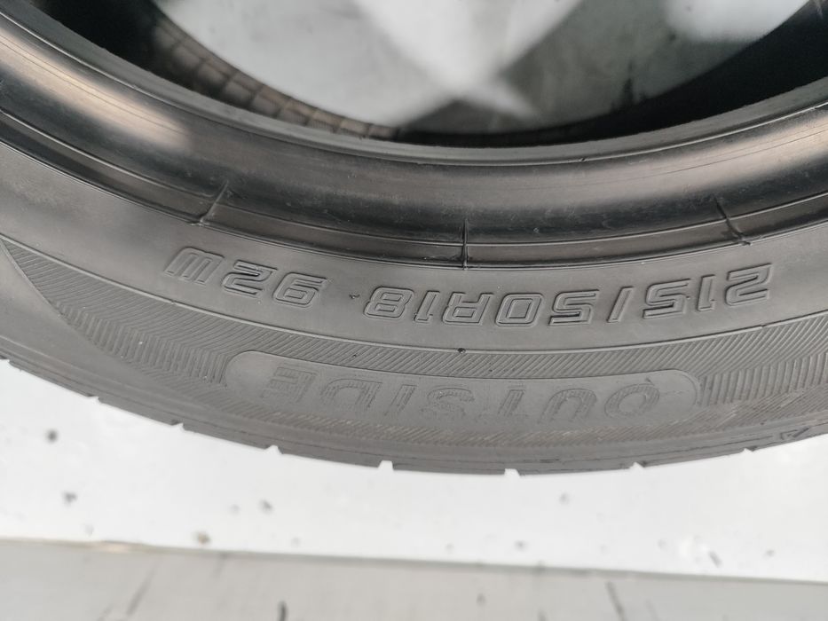 2 pneus semi novos 215-50R18 Falken - Oferta dos Portes