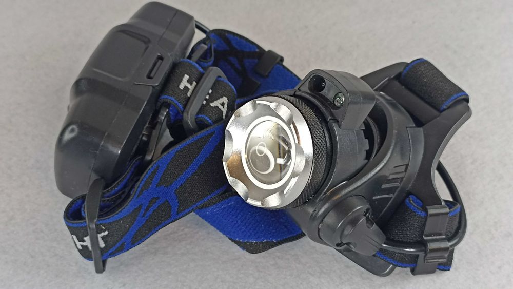 Lanterna recarregável USB de grande potência NOVA