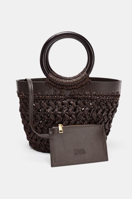 Жіноче та чоловіче взуття  ZARA