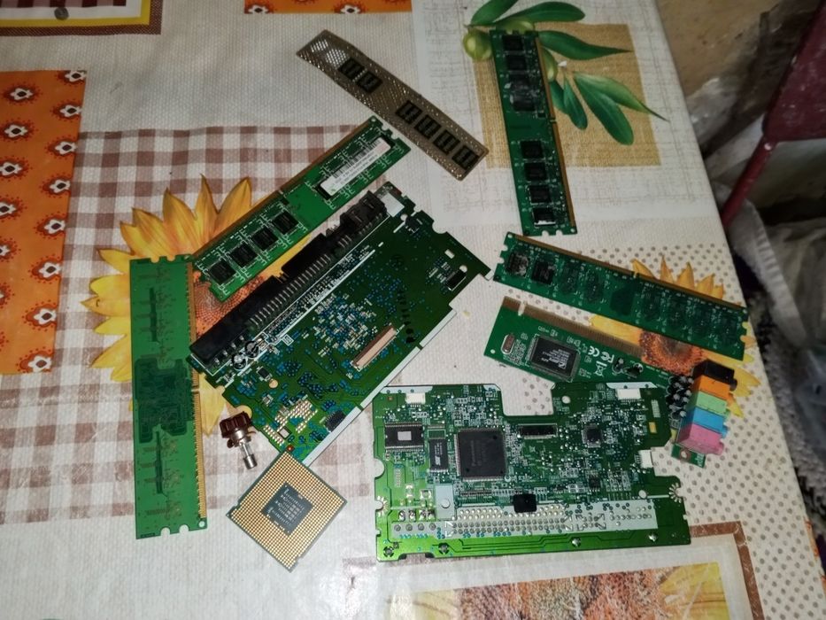 Продам плати з комп'ютера