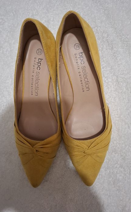 Buty na niskim obcasie