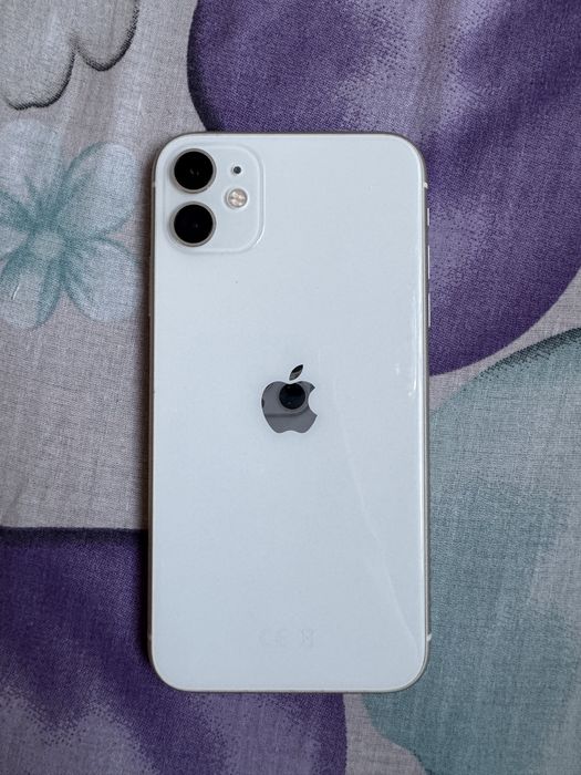 iPhone 11 white