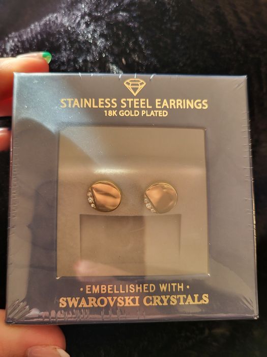 Brincos em aço inoxidável com cristais Swarovski banhados a ouro 18k n