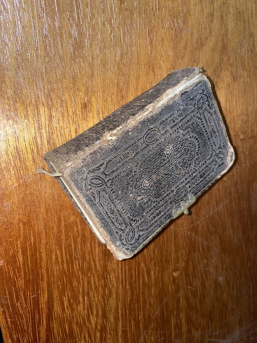 Livro Missal antigo portugues religioso, arte sacra