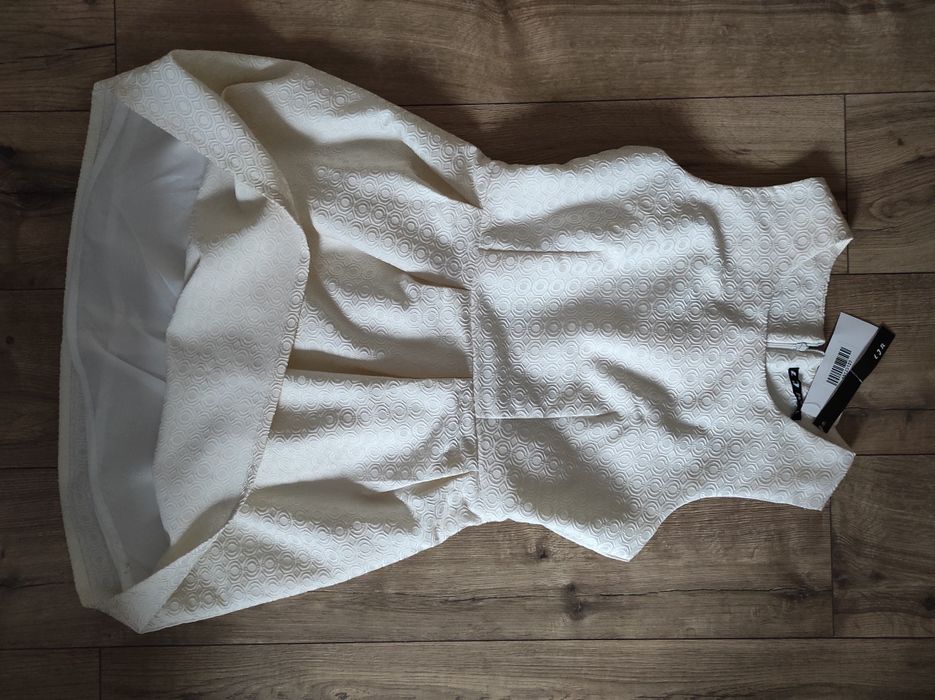 Sukienka damska wyjściowa nowa L