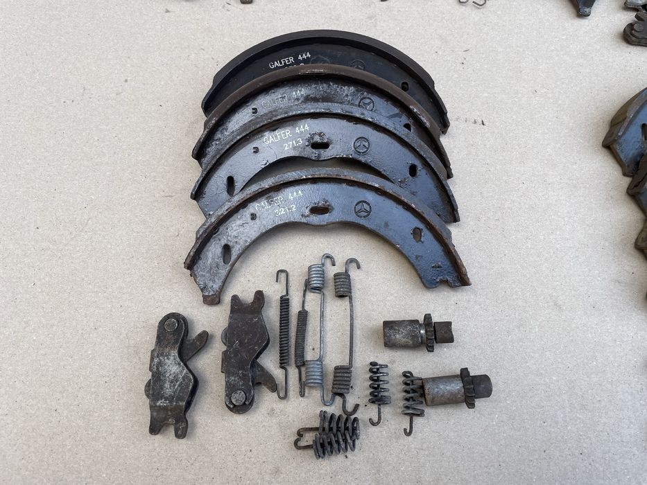 Колодки ручника на VITO-VIANO W 639