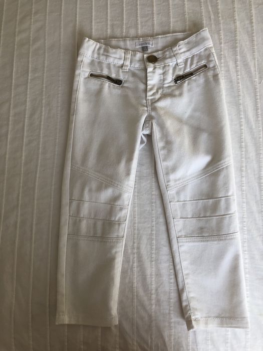 Calças brancas Confetti, 4 anos, em bom estado.