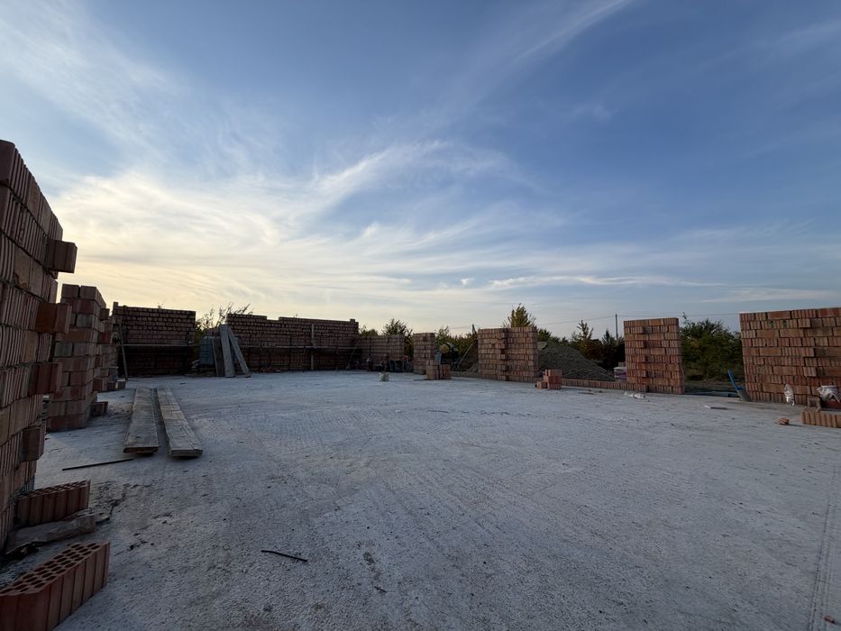 Будинок Duplex 94м2 + піднавіс для авто