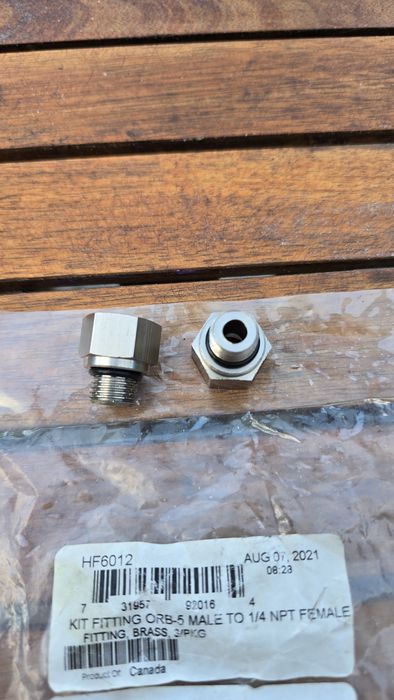Króciec łącznik prosty 1/4 "NPT SeaStar HF6012