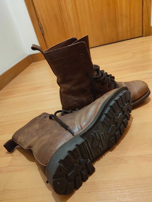 Botas Army/Combat novas 40