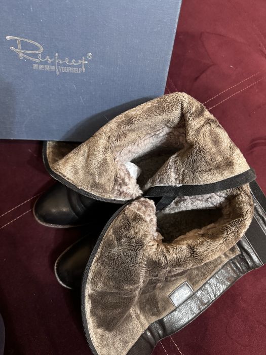 Продам чоботи жіночі.