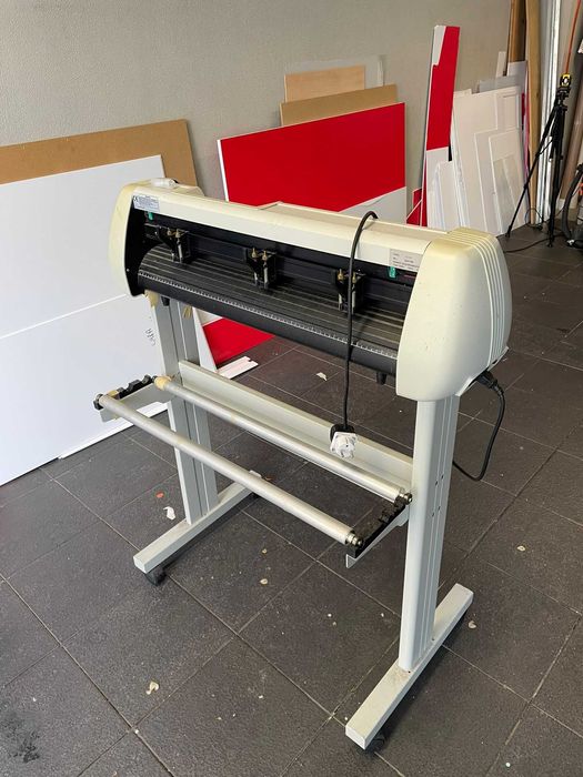 Plotter de Corte LYIU Profissional – Pronta a Trabalhar (Vinil / Publicidade)