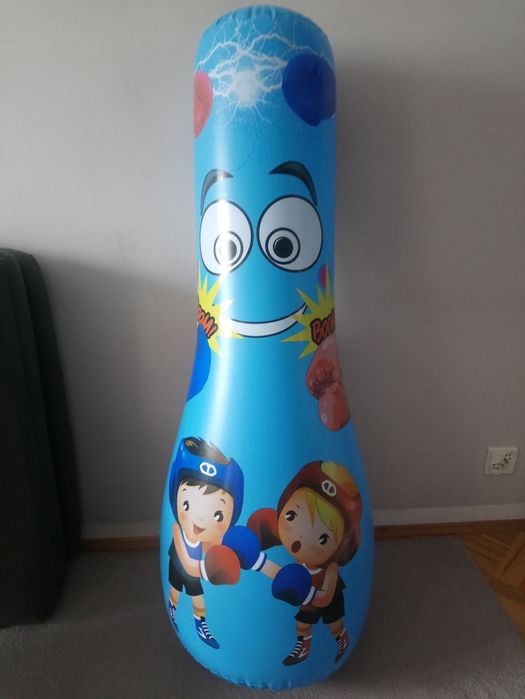 Pompowany worek bokserski dla dziecka mały defekt