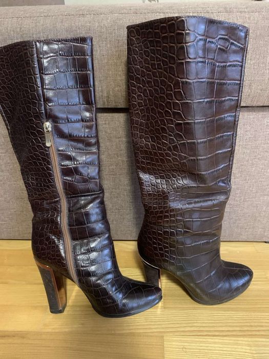 Шоколадні шкіряні  кожані сапоги ботфорти натурал щамша чорні зимні