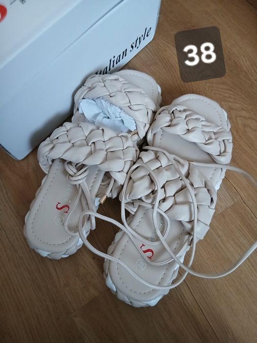 Buty r. 38 beż nowe