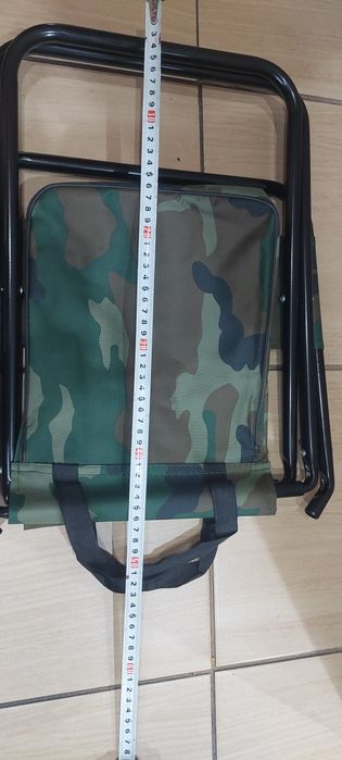 Krzesło turystyczny z torba i uchwytem do noszenia