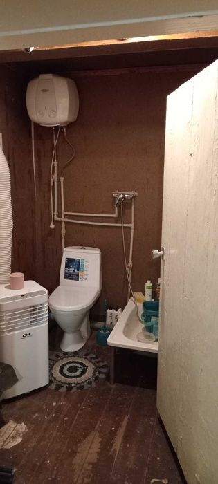 Будинок в с.Хрещатик, з ділянкою під будівництво