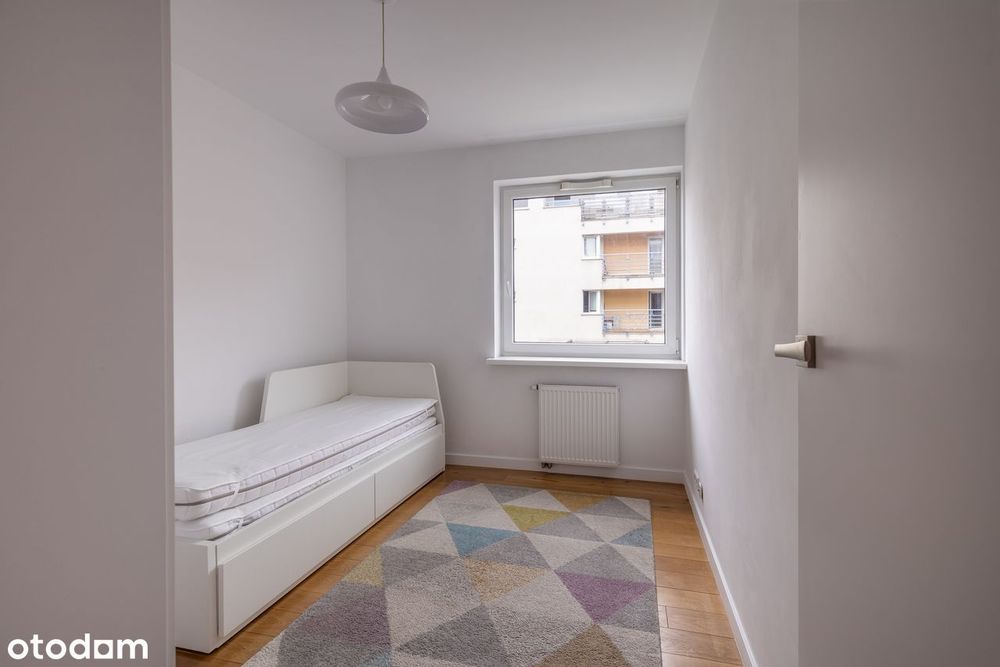 Urokliwy 3 pokojowy apartament na Wojskowej 7
