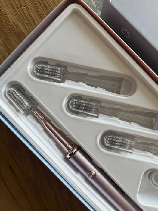 Електрична зубна щітка