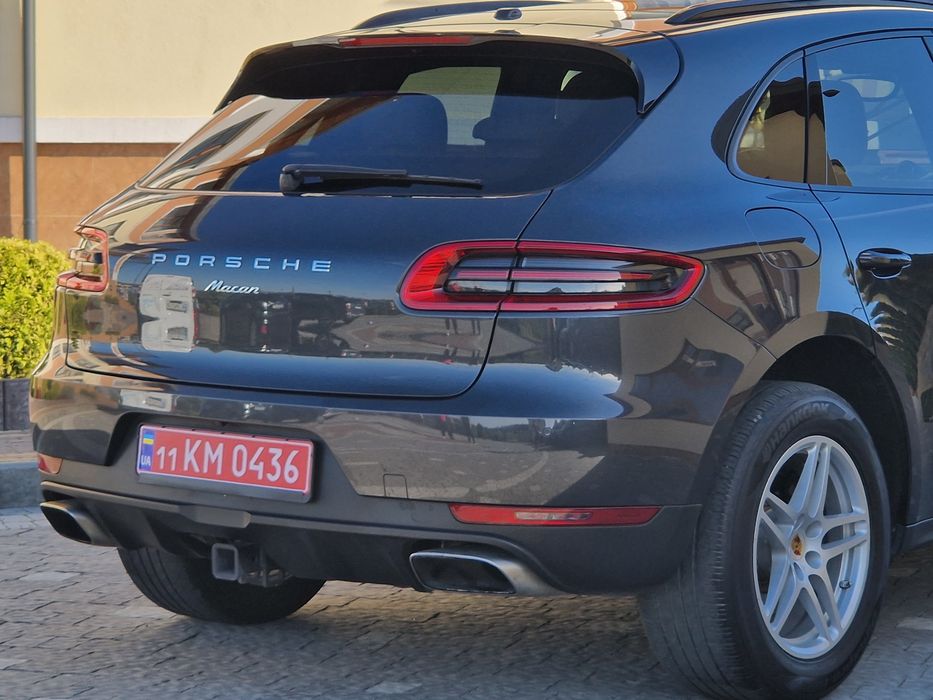 Porsche macan 2017