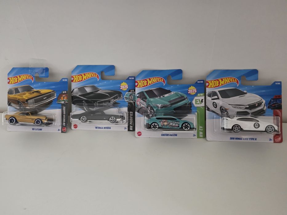 Lote 4 Hot wheels