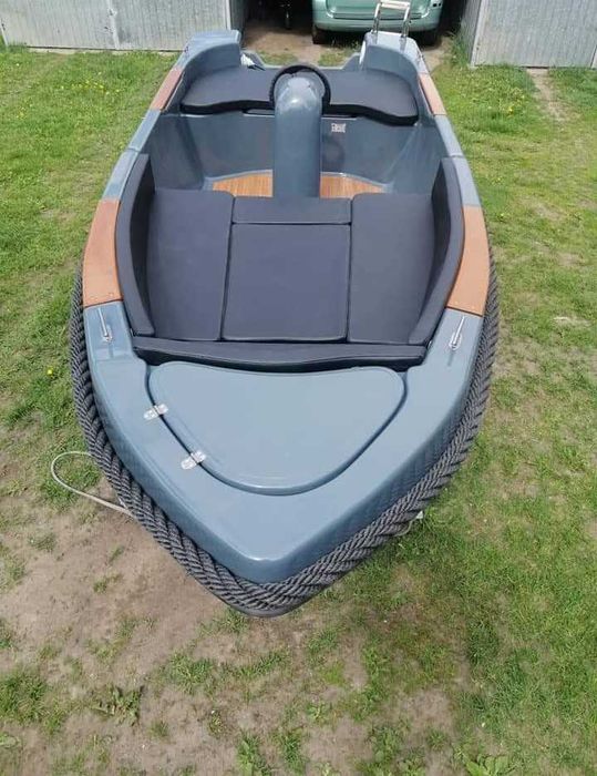 Łódź łódka wędkarsko turystyczna Wile 434