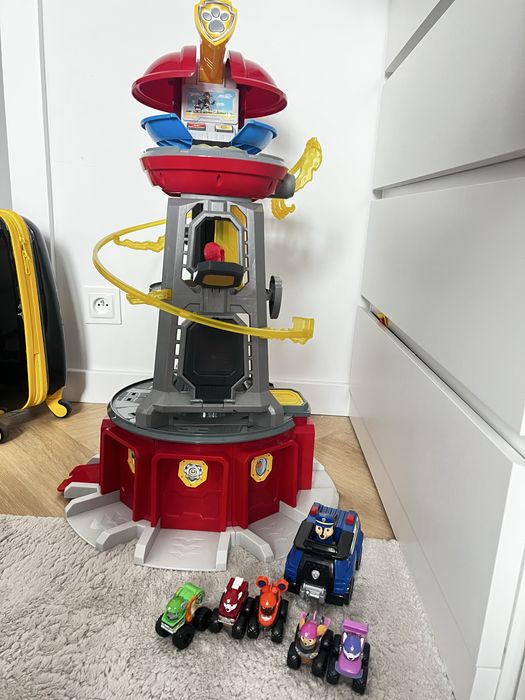 Psi patrol wieża- baza, spin master kosmo pieski