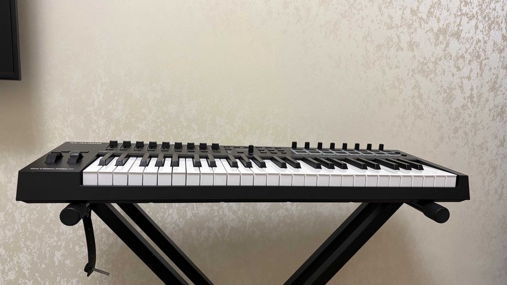 M-Audio Oxygen Pro 49 - MIDI клавіатура