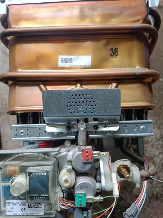 Terma Junkers Powercontrol-ogrzewacz - WRDP - wyświetlacz LED - stan ideal 
Witam

Sprzedam termę gazową firmy Junkers do podgrze