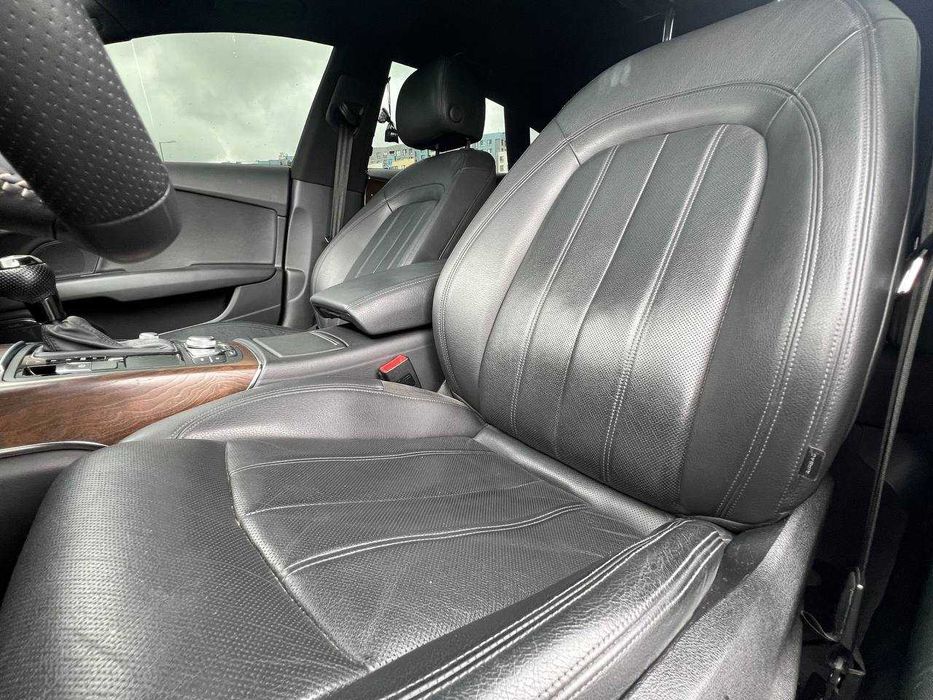 Audi    A7  2015
