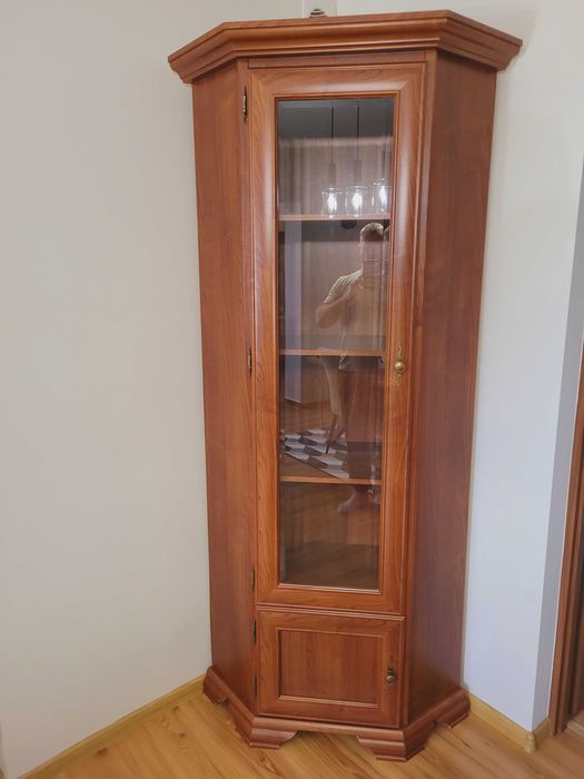 Sprzedam Szafke narożna