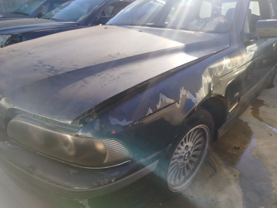 Capot BMW 5 Touring (E39)